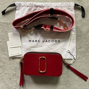 🌸SOLD🌸NEW AUTHENTIC MARC JACOBS CAMERA BAG